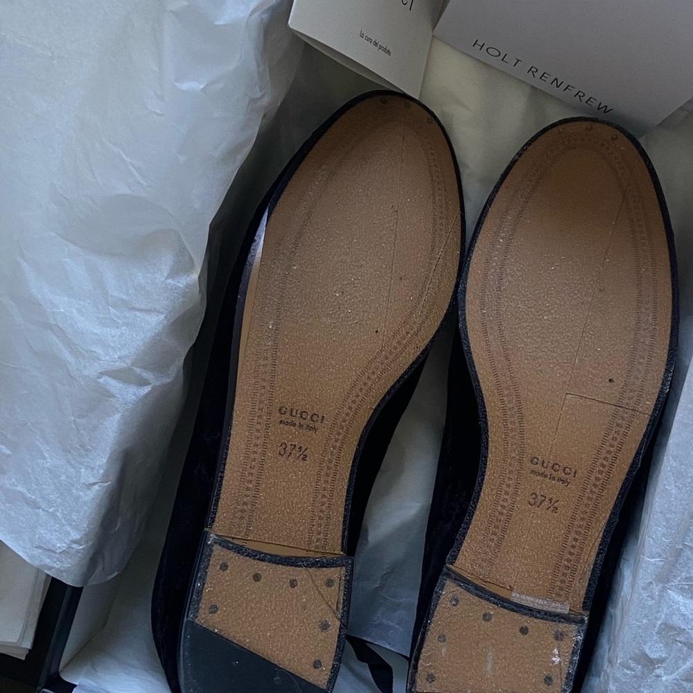 Gucci loafers (black suede) Mint condition - Picture 3 of 4